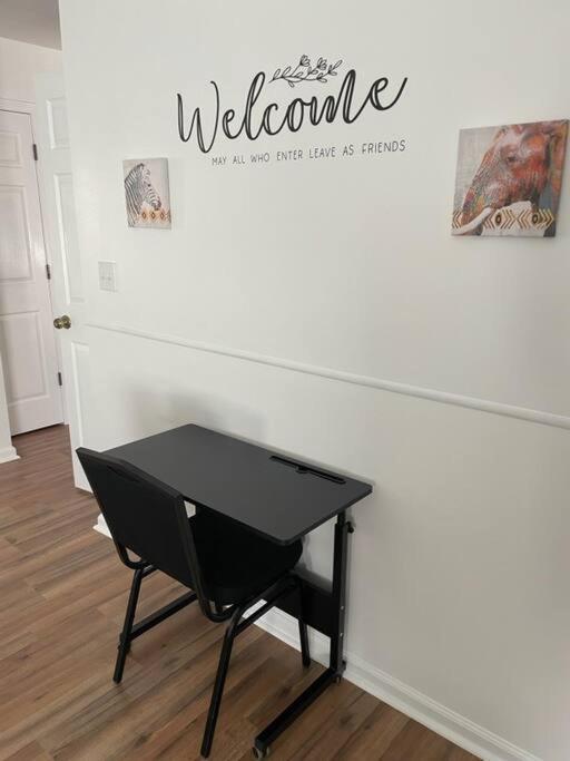 Modern Home Steps To Historic Downtown Salisbury Luaran gambar